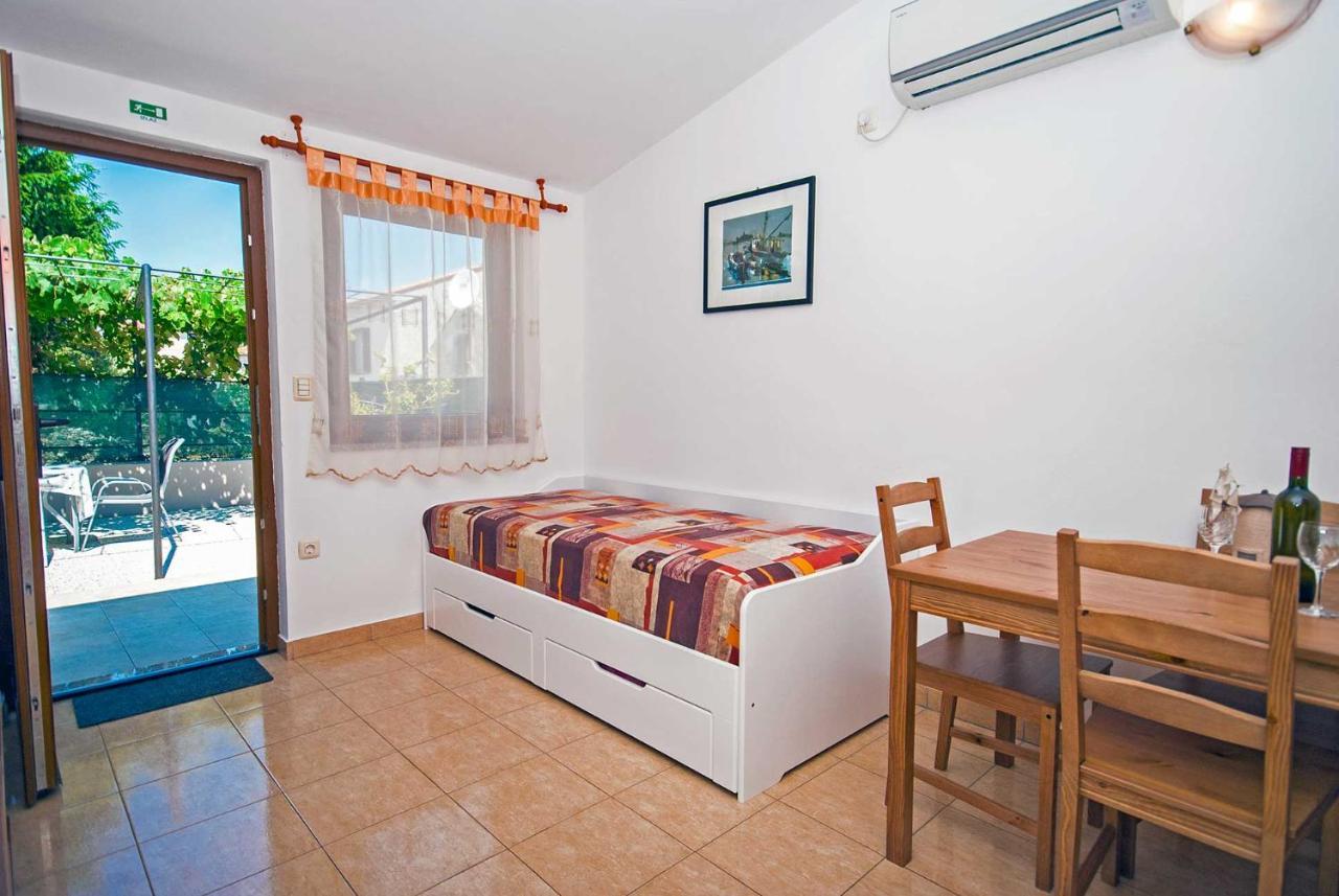 Apartman Kirac ポメル エクステリア 写真