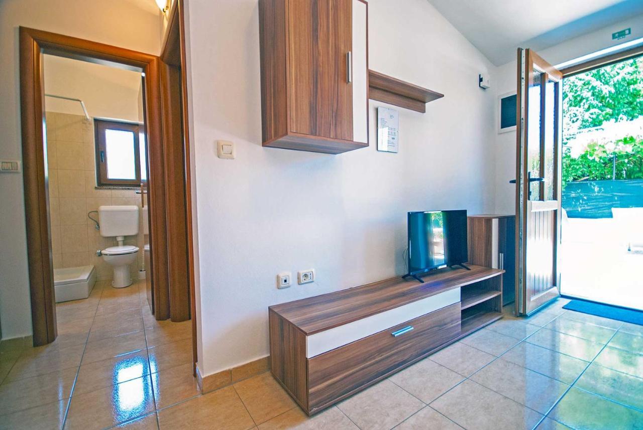 Apartman Kirac ポメル エクステリア 写真