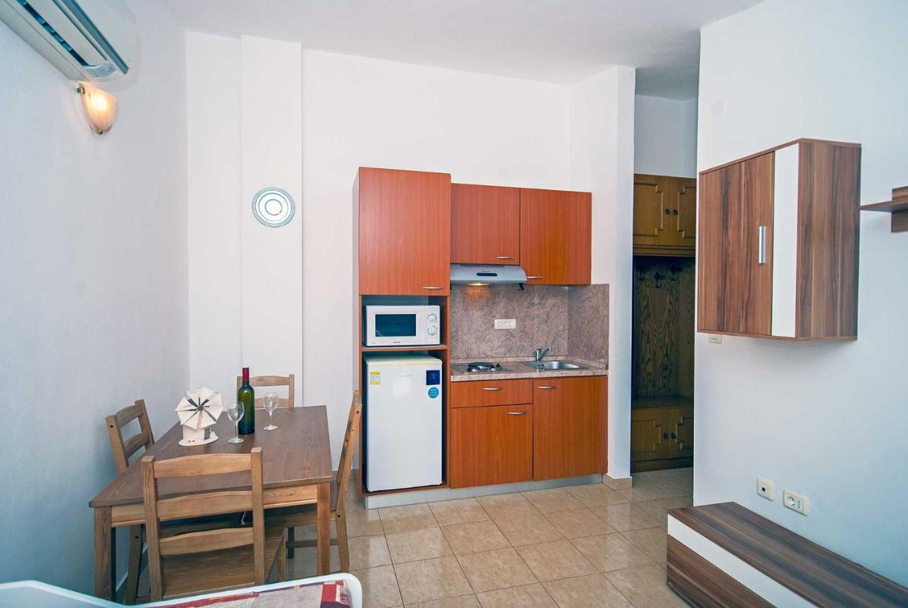 Apartman Kirac ポメル エクステリア 写真